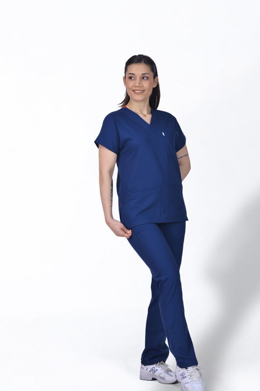 Likralı Doktor Forması Avantajları: Konfor, Dayanıklılık ve Profesyonellik