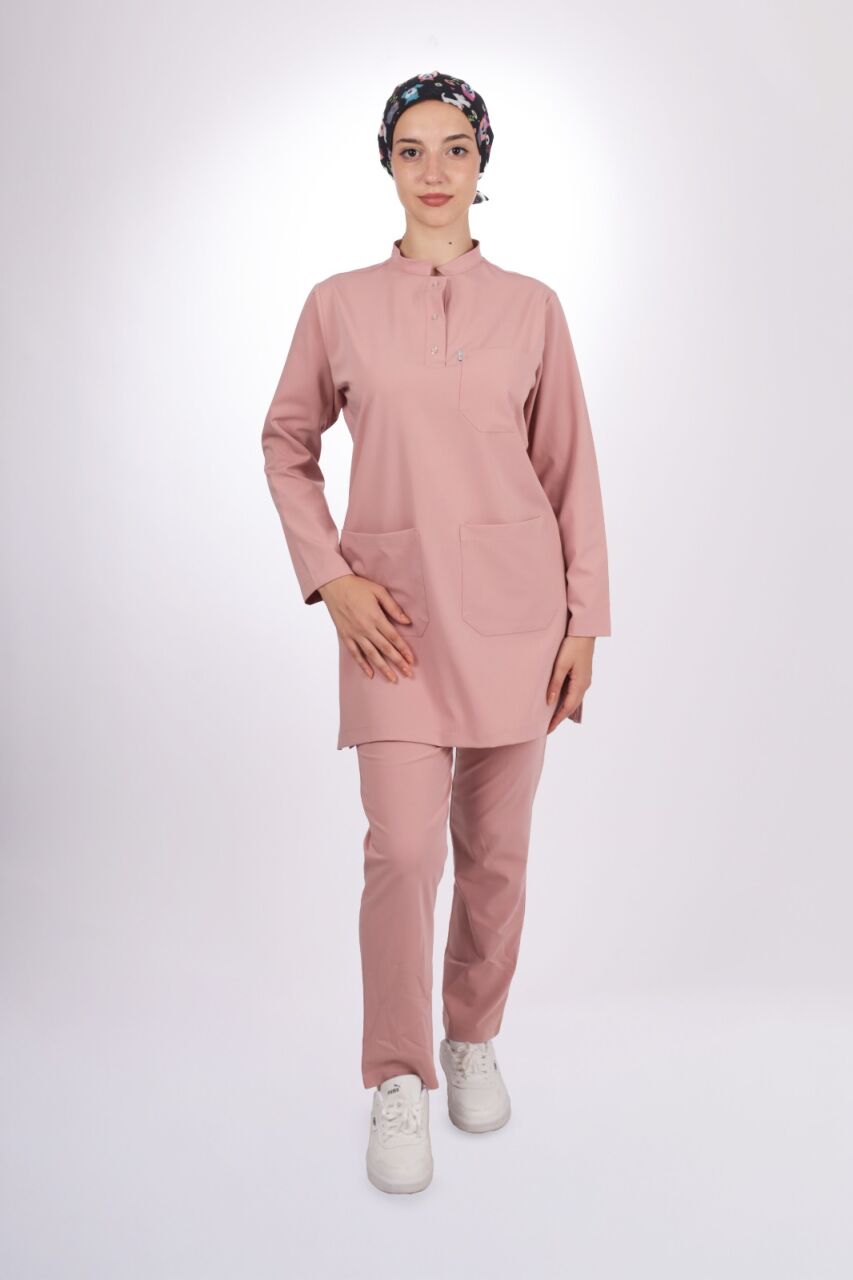 Uzun Kollu Hemşire Forması Seçenekleri: Konfor, Hijyen ve Profesyonellik