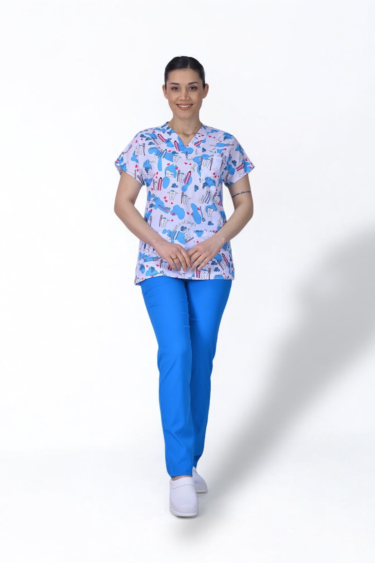 Desenli Seri  Üst  Beyaz Diş Desen/Alt Petrol Mavisi Likralı