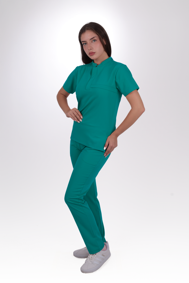 Premium Likralı Lotus Seri Kadın Cerrahi Yeşili Scrubs
