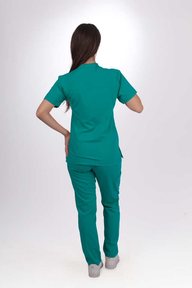 Premium Likralı Lotus Seri Kadın Cerrahi Yeşili Scrubs