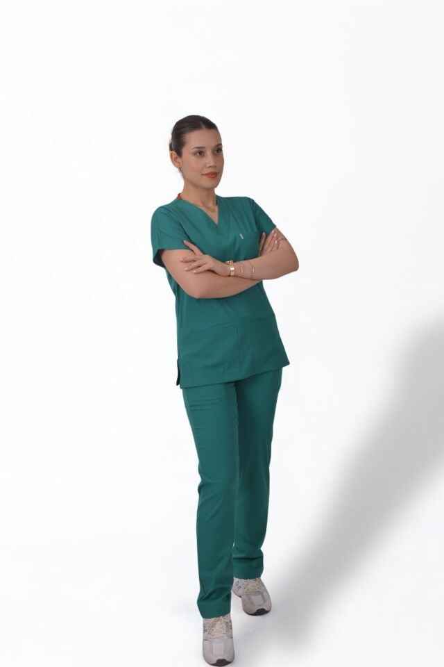 Premium Likralı Klasik Seri Kadın Cerrahi Yeşil Scrubs