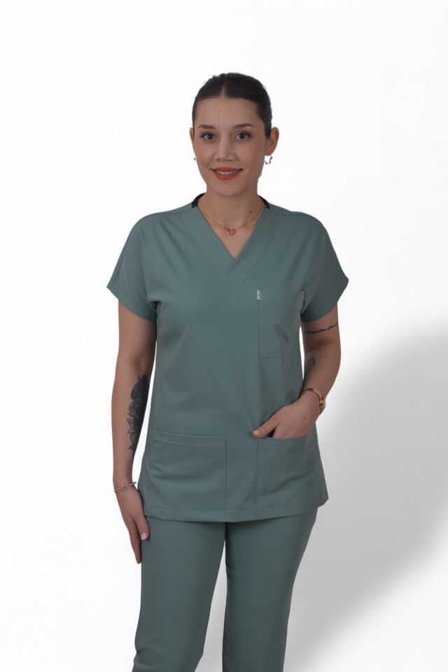 Likralı Klasik Seri Kadın Küf Yeşili Scrubs