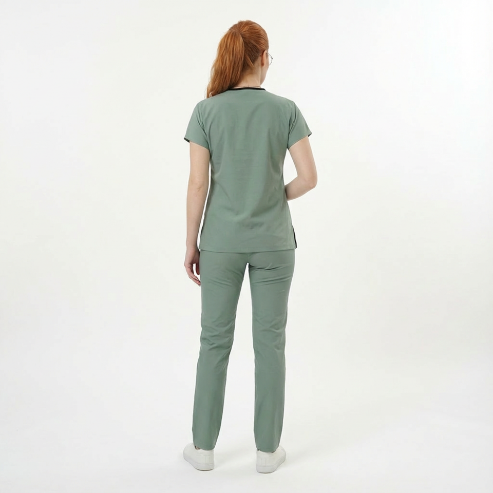 Likralı Klasik Seri Kadın Küf Yeşili Scrubs