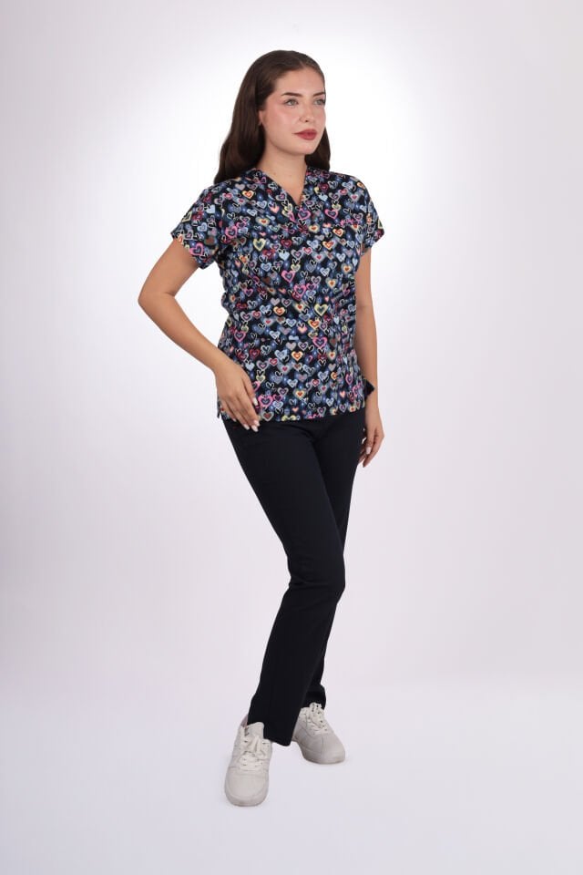 Desenli Seri Renkli Kalpli Desen Kadın Tek Üst