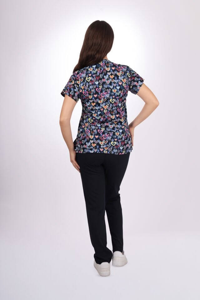 Desenli Seri Renkli Kalpli Desen Kadın Tek Üst